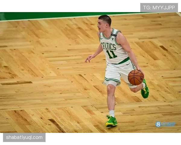 格兰特·威廉姆斯无球跑动制造空间，3D属性提升绿军外线效率